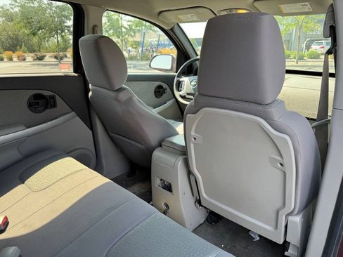 Used 2009 Chevrolet Equinox LT AWD/4WD image 15