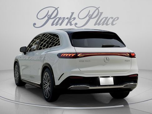 Certified 2023 Mercedes-Benz EQS 580 4MATIC SUV image 15