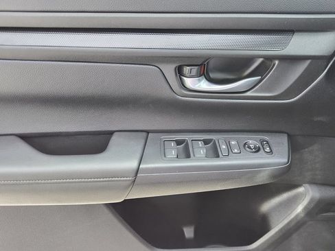 Used 2025 Honda CR-V LX image 27