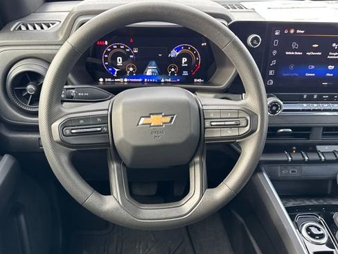 New 2025 Chevrolet Colorado W/T image 14