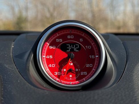 Used 2024 Porsche 718 Cayman S image 36