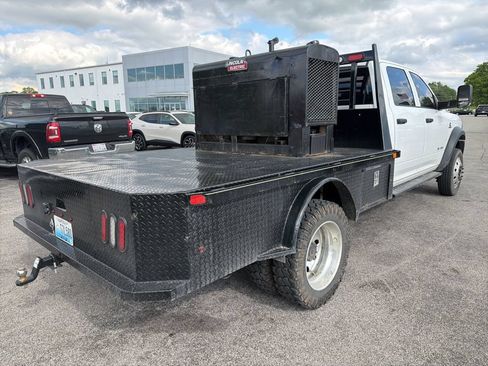 Used 2021 RAM 5500 Tradesman w/ Chrome Appearance Group AWD/4WD image 3