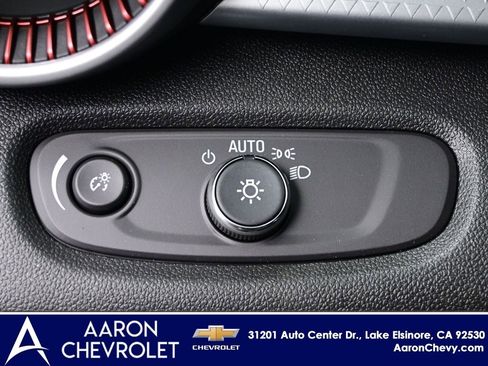 New 2026 Chevrolet Trax RS w/ Sunroof Package FWD image 18