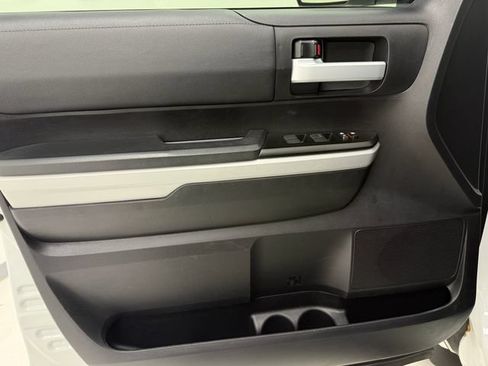 Used 2020 Toyota Tundra SR5 w/ SR5 Leather Package RWD image 30
