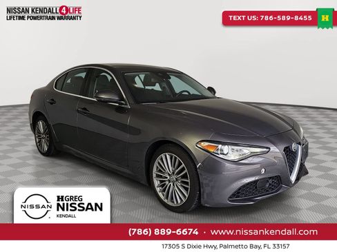 Used 2017 Alfa Romeo Giulia Ti w/ TI Performance Package AWD/4WD image 1