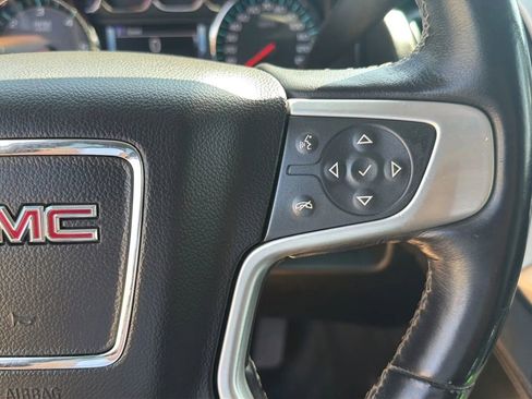 Used 2017 GMC Yukon SLT AWD/4WD image 18