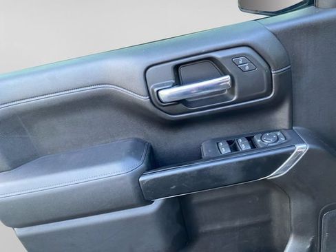 Used 2020 Chevrolet Silverado 1500 LT AWD/4WD image 11