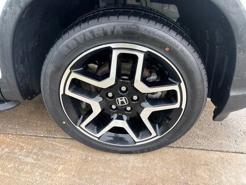 Used 2023 Honda Passport Elite image 16