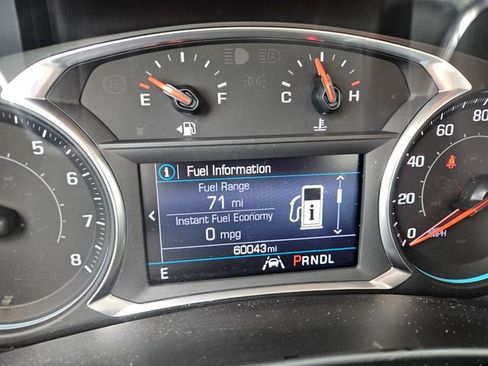 Used 2021 Chevrolet Equinox LT FWD image 10