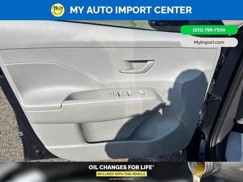 Used 2025 Hyundai Kona SEL AWD/4WD image 10
