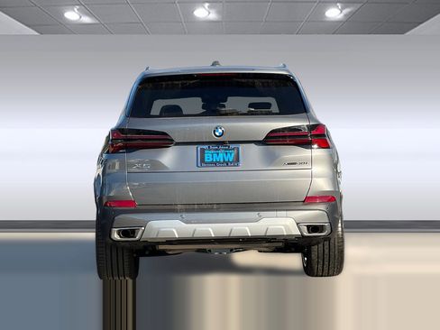 Used 2026 BMW X5 xDrive40i AWD/4WD image 9