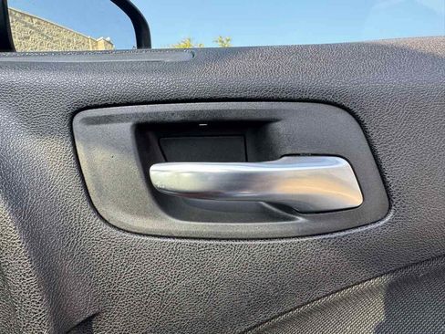 Used 2015 Dodge Charger SE w/ Power Sunroof Group RWD image 32