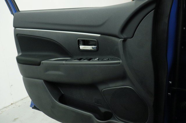 New 2027 Mitsubishi Outlander Sport FWD image 15
