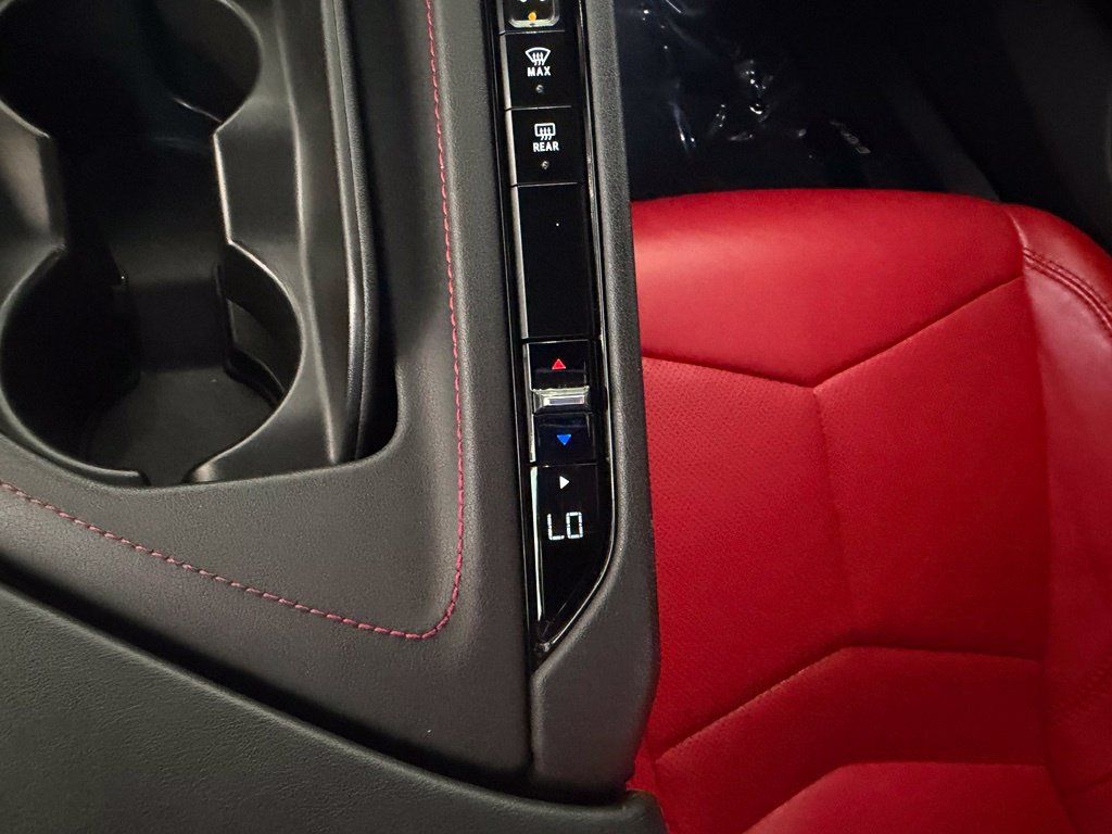 Used 2024 Chevrolet Corvette Stingray Coupe w/ 1LT RWD image 45