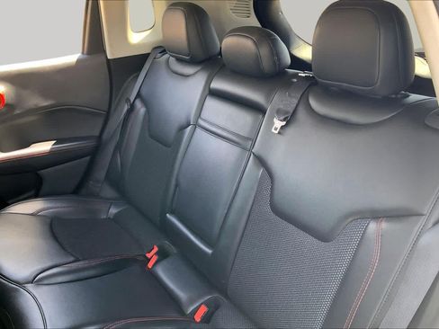 Used 2019 Jeep Compass Trailhawk AWD/4WD image 21