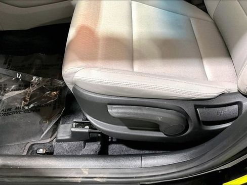 Used 2018 Hyundai Tucson SE image 19