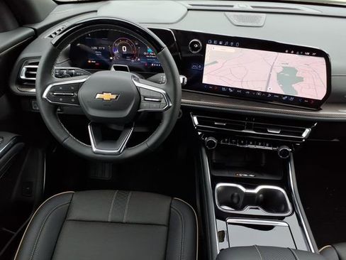 New 2026 Chevrolet Traverse High Country FWD image 12