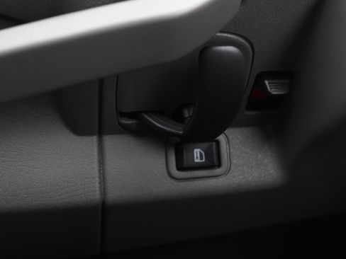 New 2025 Chevrolet Express 3500 image 20