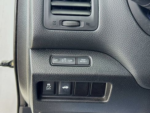 Used 2015 Nissan Altima 2.5 S w/ Power Driver Seat Package FWD image 12