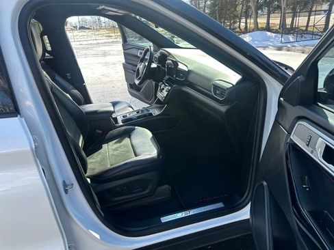 Used 2023 Ford Explorer ST-Line w/ Class IV Trailer Tow Package image 38