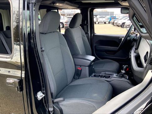 Certified 2024 Jeep Wrangler Willys image 7