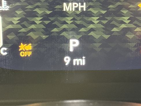 New 2026 Jeep Wrangler Sahara w/ Technology Group image 20