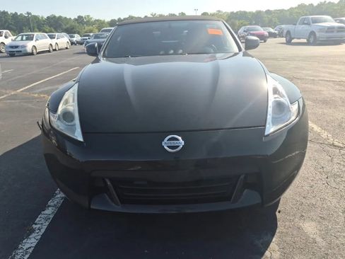 Used 2010 Nissan 370Z Touring w/ Sport Pkg RWD image 5