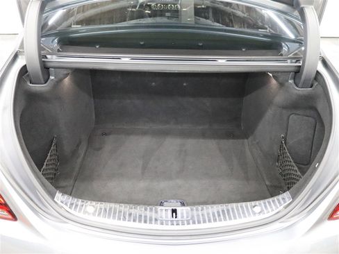 Used 2018 Mercedes-Benz S 560 4MATIC Sedan image 6