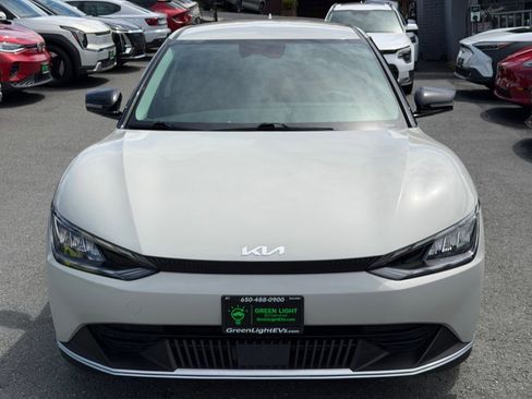 Used 2024 Kia EV6 Light AWD/4WD image 2