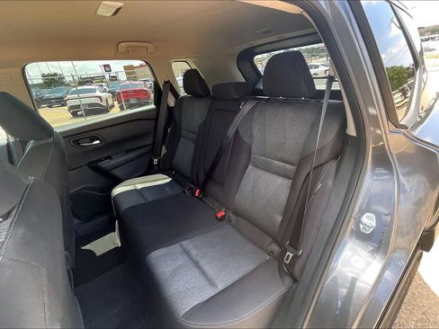 Used 2025 Nissan Rogue SV AWD/4WD image 28