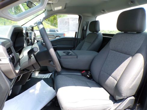 Used 2024 Ford F150 XL RWD image 13