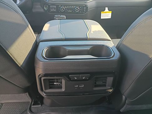 New 2026 Chevrolet Silverado 1500 ZR2 image 29