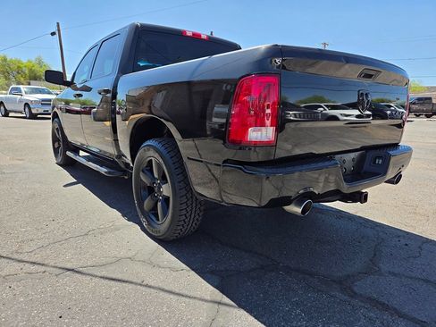 Used 2016 RAM 1500 Express w/ Black Ram 1500 Express Group AWD/4WD image 18