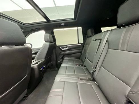 Used 2021 Chevrolet Suburban RST image 8