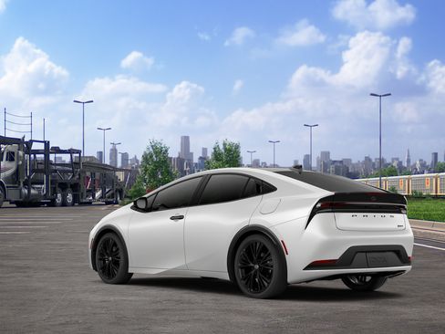 New 2027 Toyota Prius FWD image 8