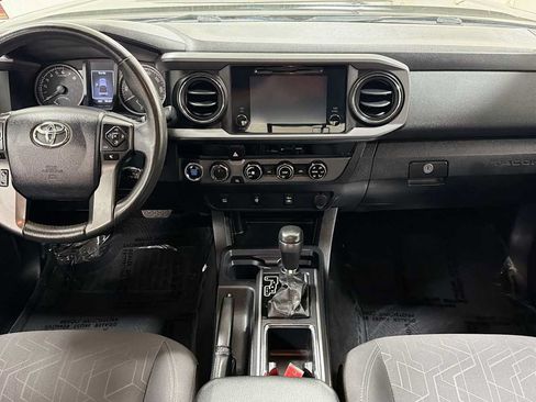 Used 2016 Toyota Tacoma TRD Sport w/ Towing Package AWD/4WD image 26