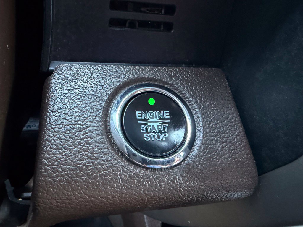 Used 2018 Ford F150 King Ranch w/ Equipment Group 601A Luxury AWD/4WD image 33