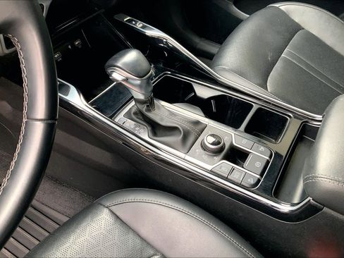 Certified 2022 Kia Sorento SX AWD/4WD image 16
