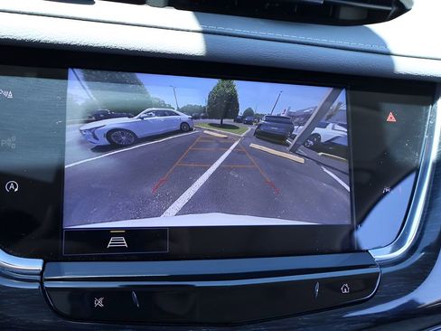 Used 2023 Cadillac XT6 Premium Luxury FWD image 24