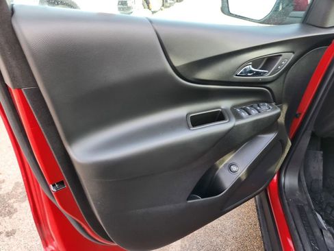 Used 2022 Chevrolet Equinox LT image 34