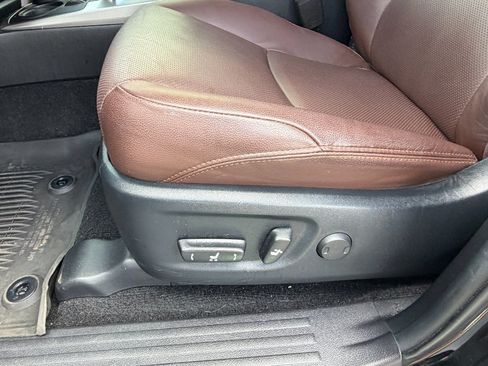 Used 2023 Toyota 4Runner Limited AWD/4WD image 41