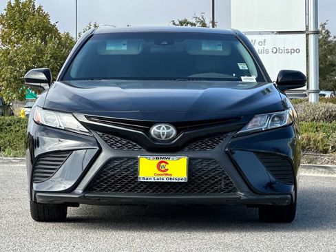 Used 2018 Toyota Camry SE FWD image 8