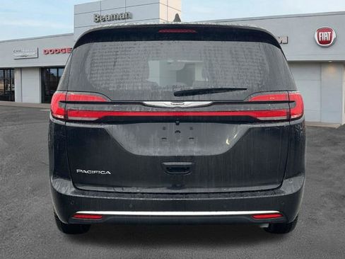 New 2026 Chrysler Pacifica Select FWD image 6