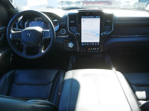 Used 2024 RAM 1500 Limited AWD/4WD image 10