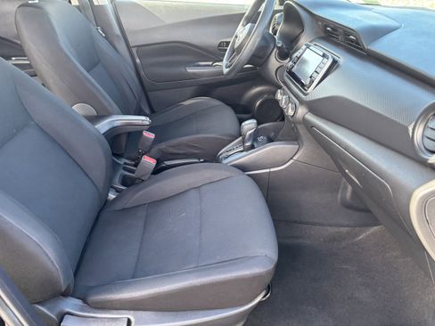 Used 2023 Nissan Kicks S image 11