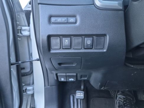 Used 2024 Nissan Murano SV image 21