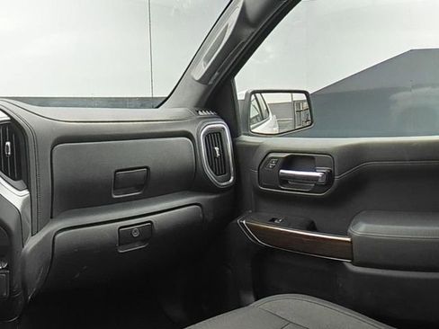 Used 2020 Chevrolet Silverado 1500 LT w/ Trailering Package AWD/4WD image 17