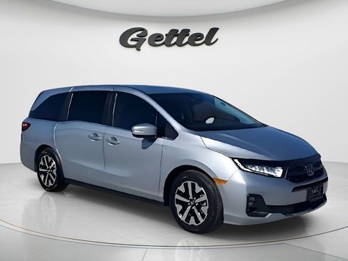 Used 2025 Honda Odyssey EX-L image 2