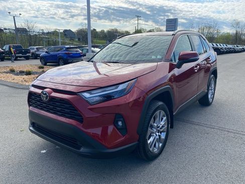 Used 2025 Toyota RAV4 XLE Premium w/ Weather Package AWD/4WD image 7