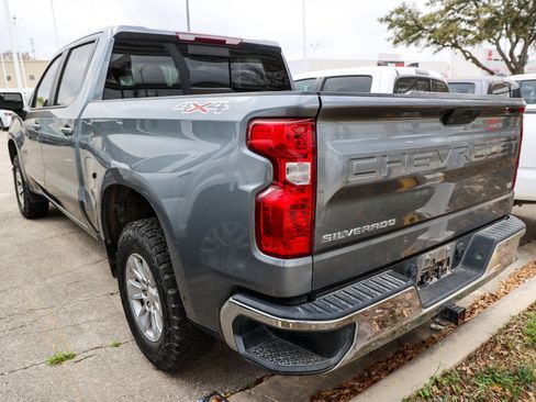 Used 2020 Chevrolet Silverado 1500 LT w/ Texas Edition image 9